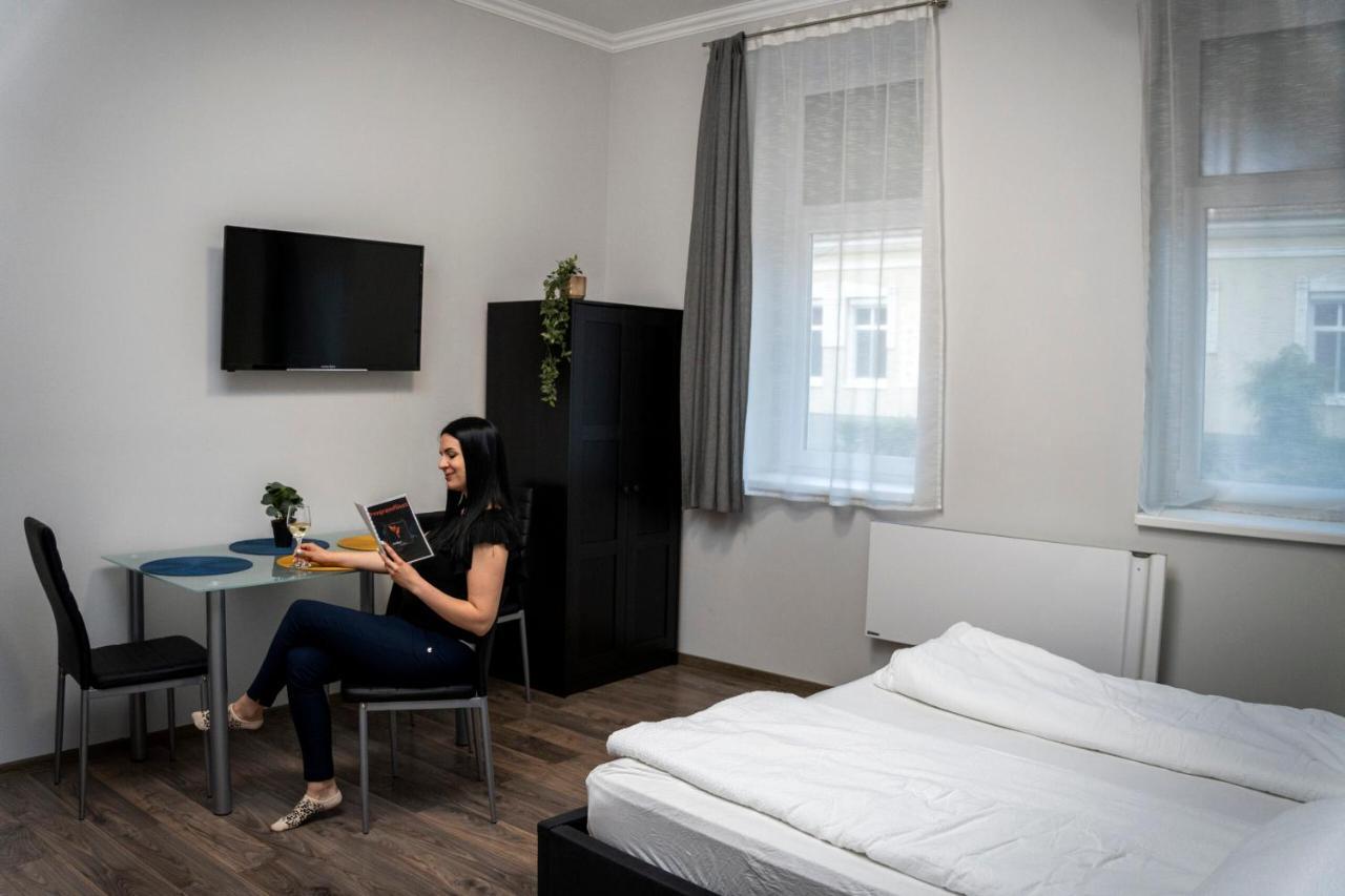 Kolibri Apartman - Mako Luaran gambar