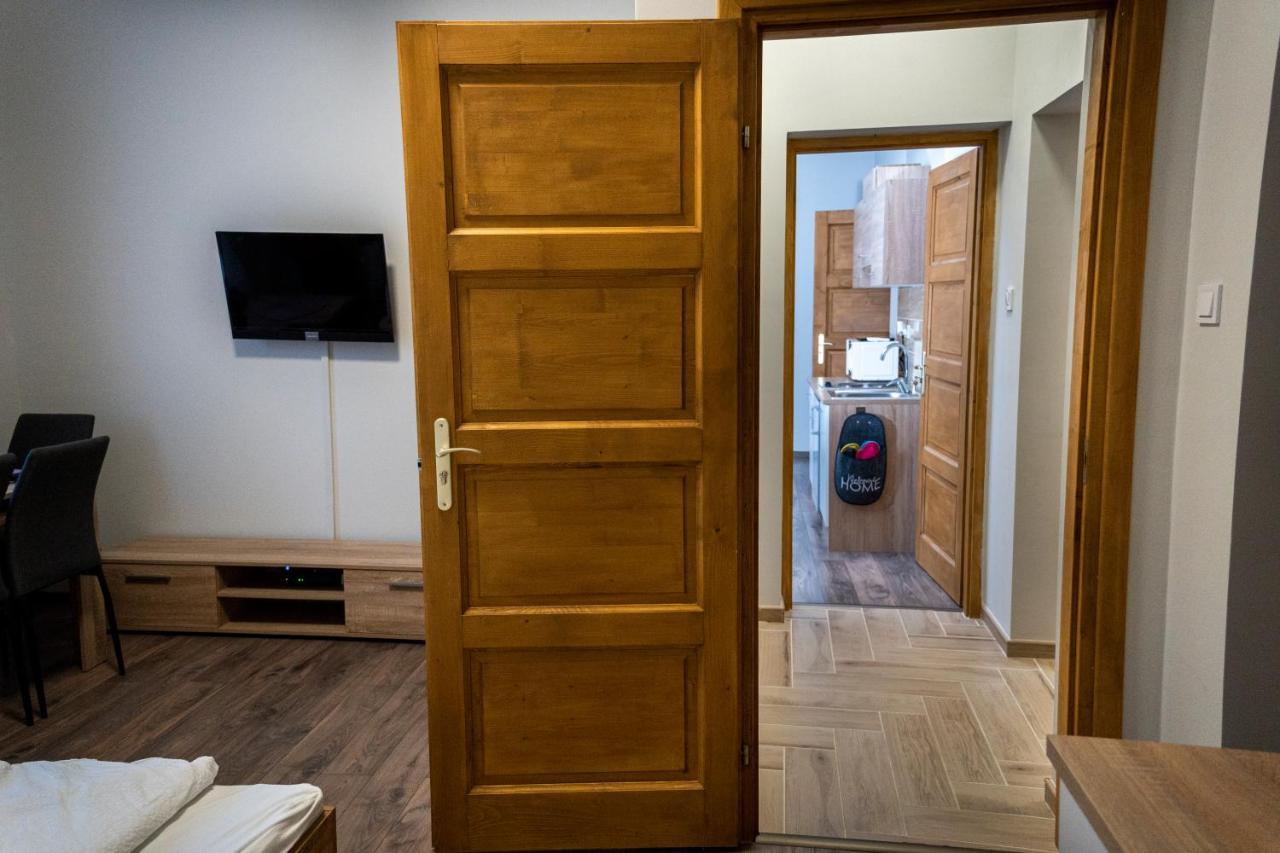 Kolibri Apartman - Mako Luaran gambar